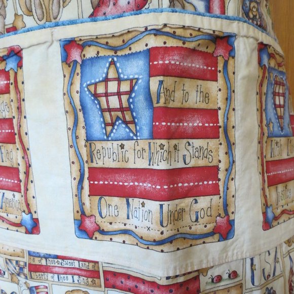 Patriotic Bear 2 in 1 Reversible Apron - Picture 5 of 12
